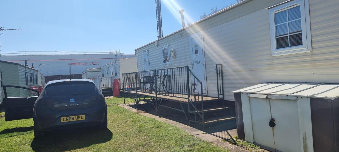 8 Berth Caravan Direct Beach Access Ingoldmells Eksteriør bilde